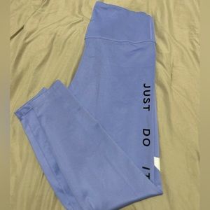 Nike high rise cropped leggings